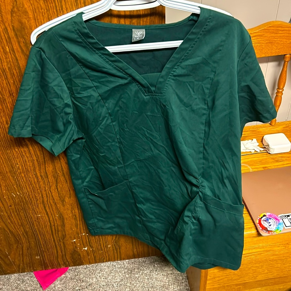 Medium scrub set